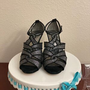 Antonio Melani black/grafite sparkly high heel sandals ankle strap 9M